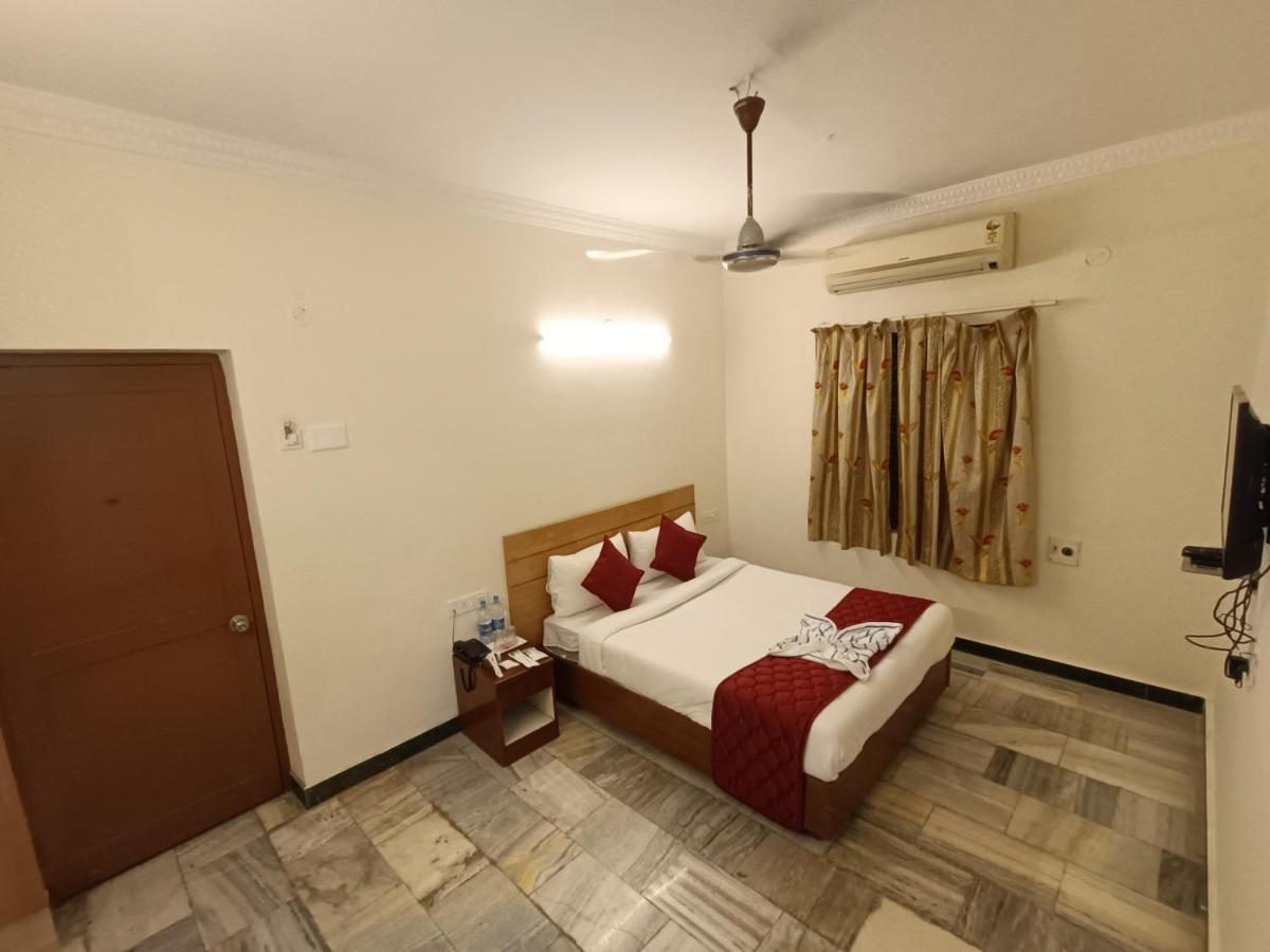 Gt Grande Hotel-Near Us Consulate Ченнаи Экстерьер фото