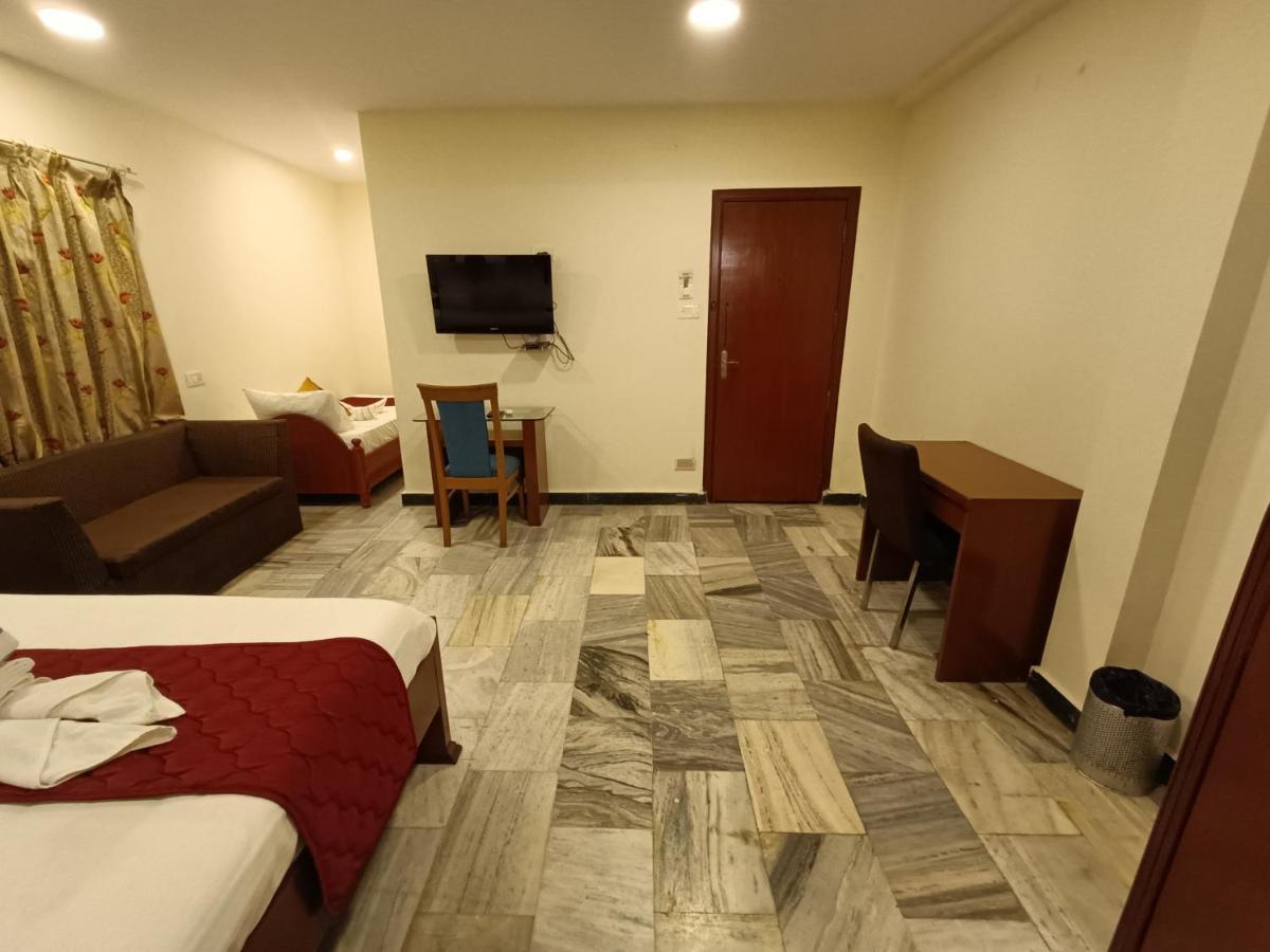 Gt Grande Hotel-Near Us Consulate Ченнаи Экстерьер фото